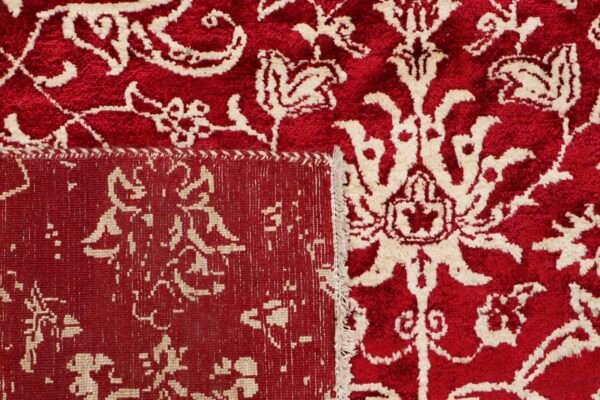 Red Ikat 8' 0 x 10' - SKU 10015