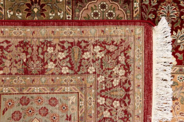 Maroon Bakhtiar 4' x 6' 1 - SKU 37679