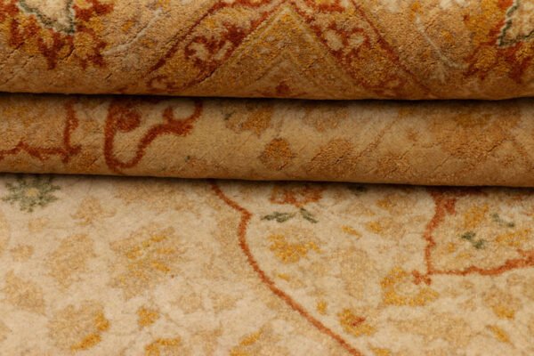 Navajo White Kirman 6' x 9' 1 - SKU 37701